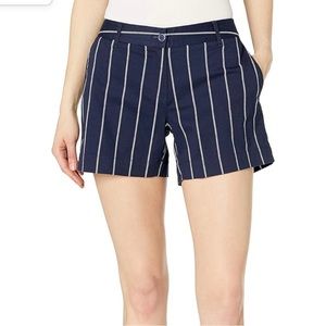 Nautica women’s mid rise twill short 5” inseam